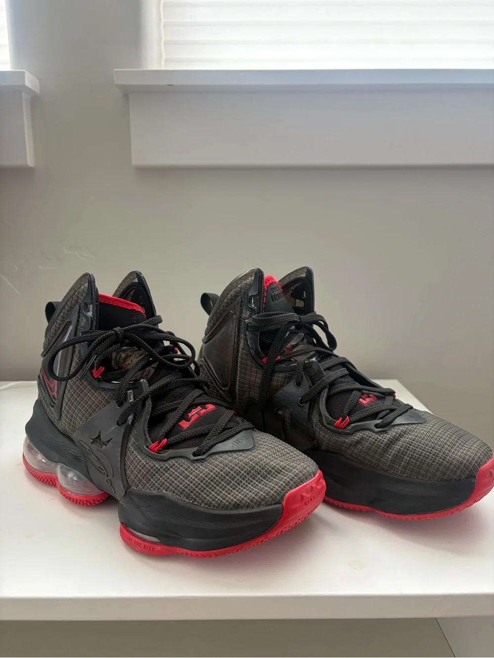 Nike LeBron 19 Sneakers Bred Black Red Size 6Y | Women’s 7.5 Basketball Shoes